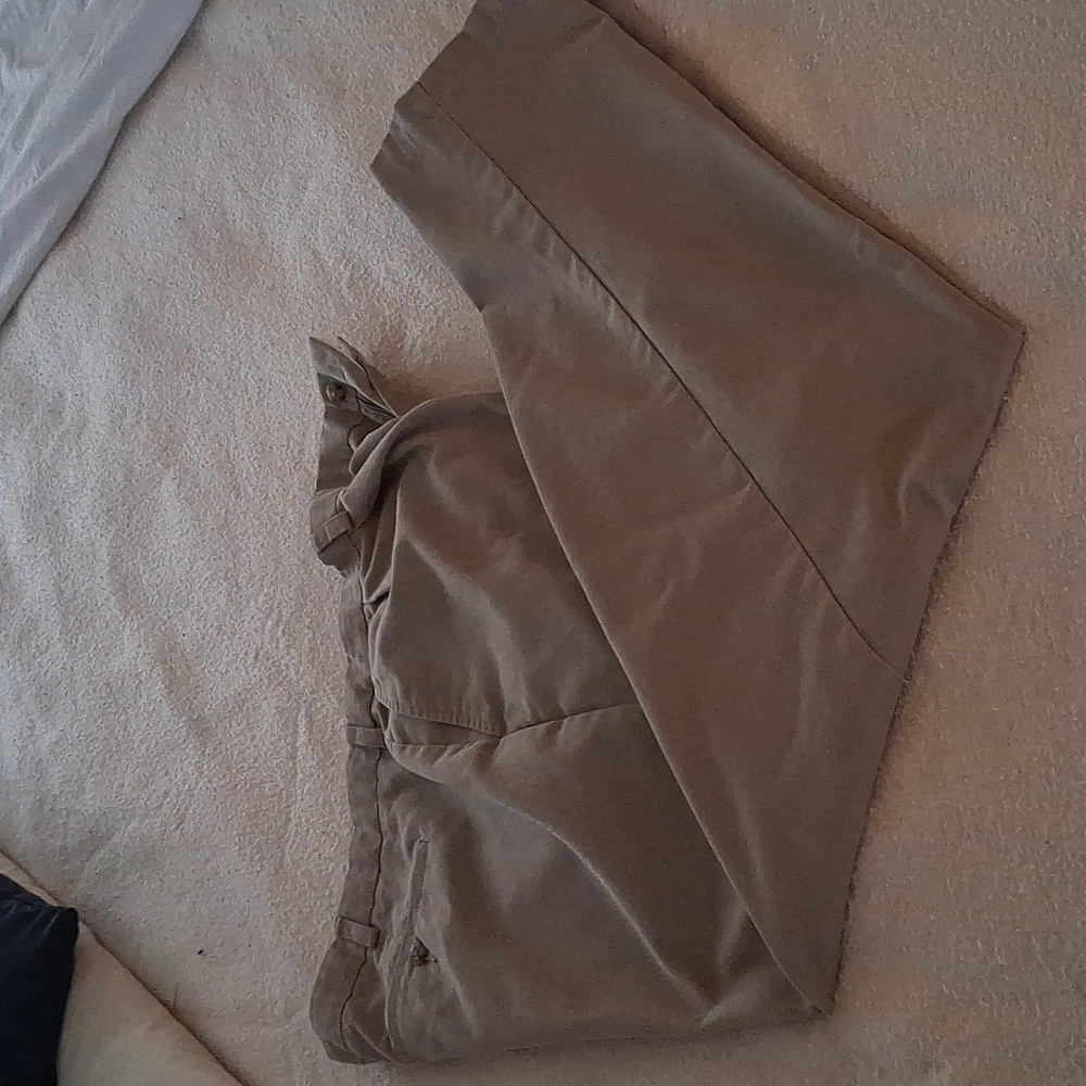 Classic Men's Tan Chinos